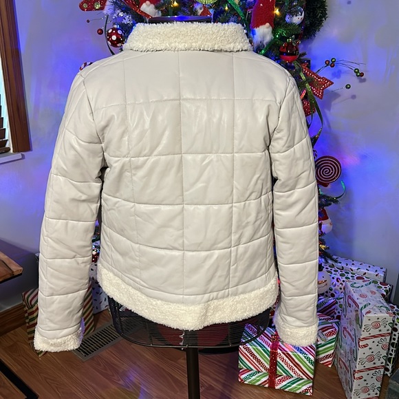 Gigio Brand - Picture 3 of 3